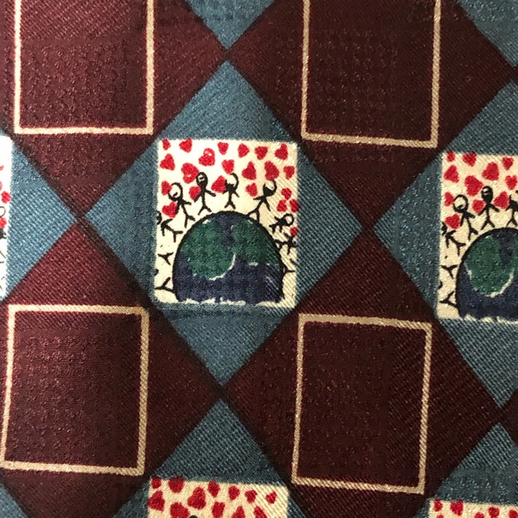 Tie - Picture 2 of 5